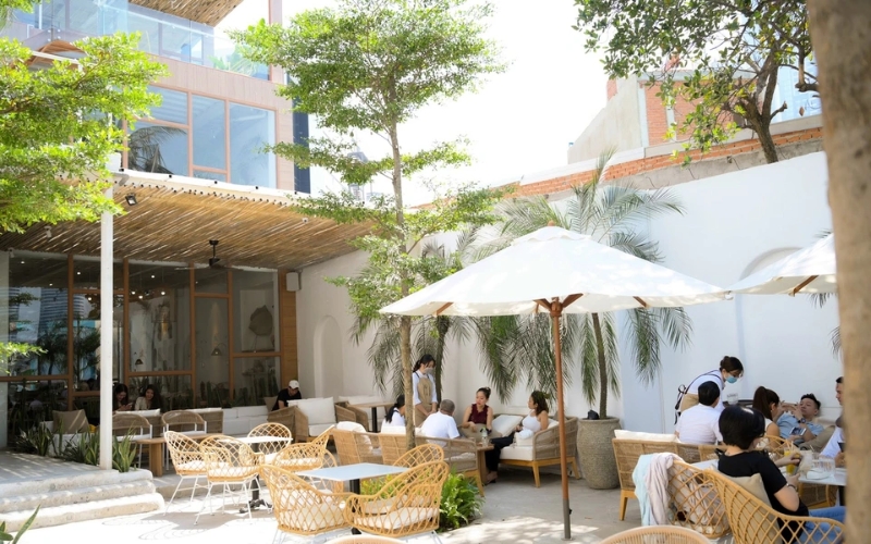 chi phí mở quán cafe lớn