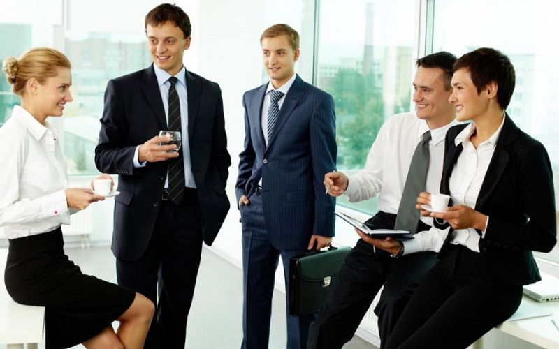 Thực hành viết email và trao đổi công việc